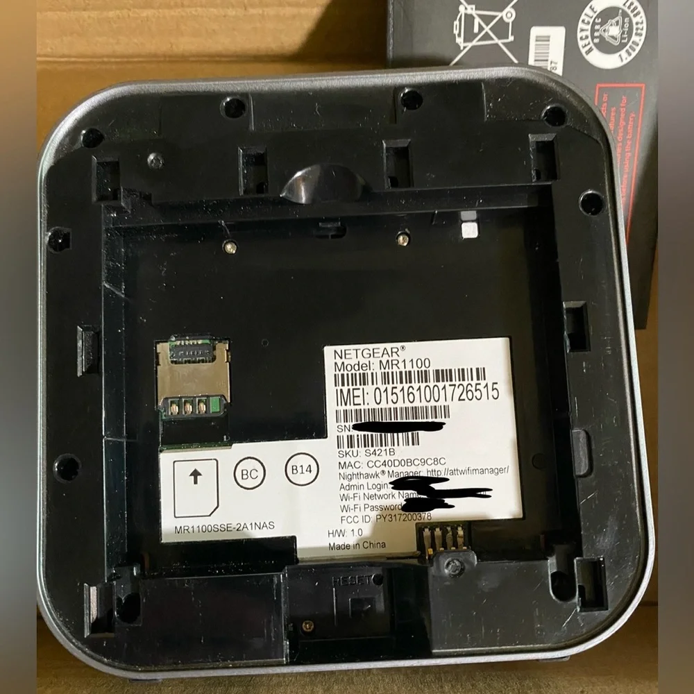 NETGEAR Nighthawk M1 MR1100 Mobile Hotspot - Picture 3 of 3